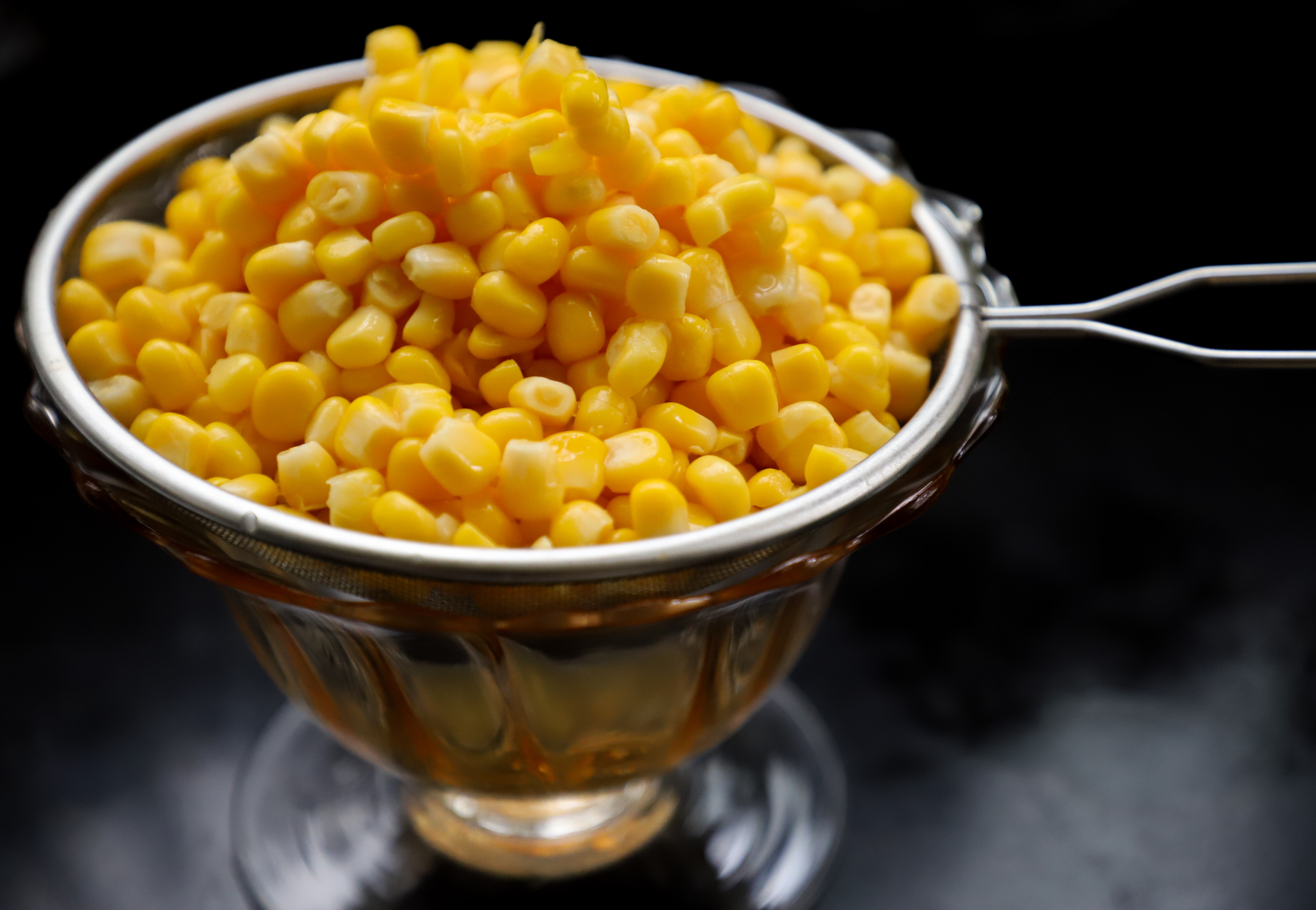bowl-corn-corn-kernels-13593151.jpg